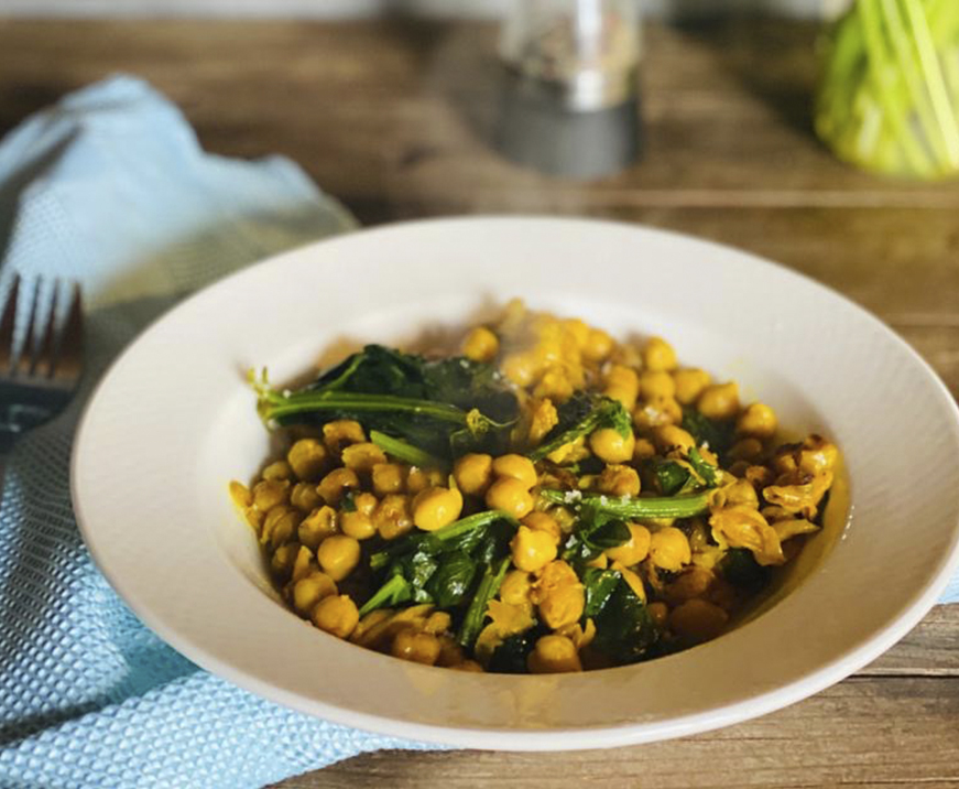 Garbanzos con espinacas y cúrcuma